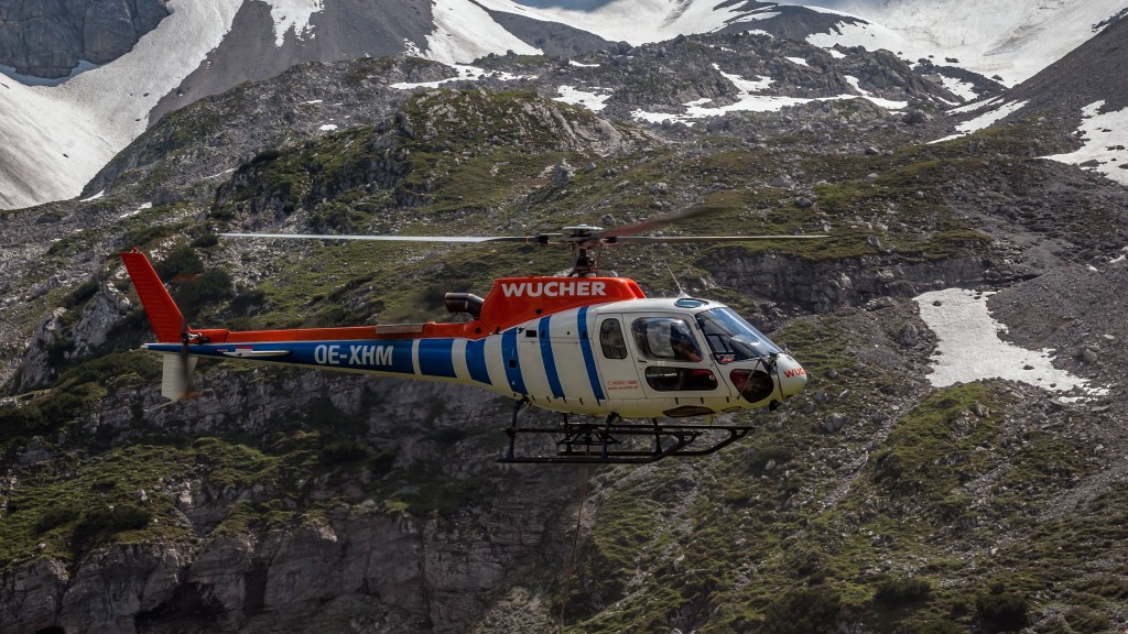 Hubschrauber bei der Coburger Hütte Hersteller: Eurocopter. Helikoptertyp: AS 350 B3 Ecureuil